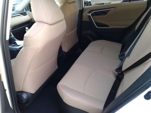 New 2025 Toyota RAV4 LE image 4