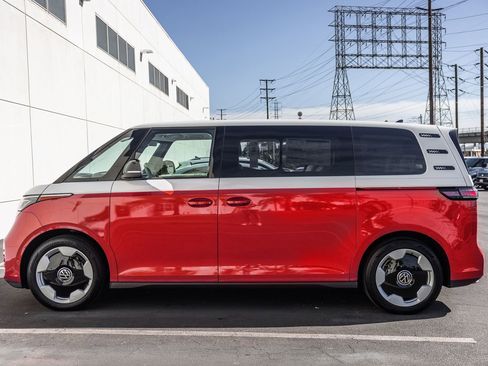 New 2025 Volkswagen ID. Buzz Pro S Plus AWD/4WD image 3