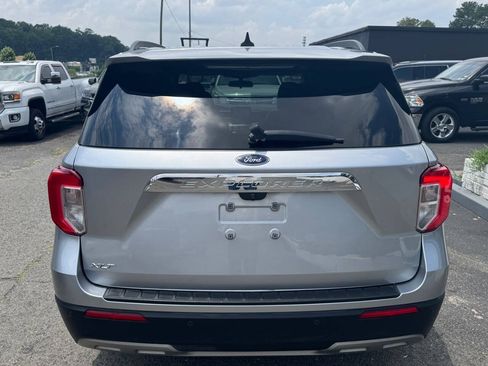 Used 2021 Ford Explorer XLT w/ Equipment Group 202A RWD image 6