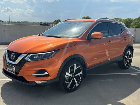 Used 2021 Nissan Rogue Sport SL w/ Premium Package FWD image 10
