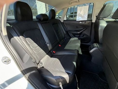 Used 2019 Volkswagen Jetta SEL Premium FWD image 21