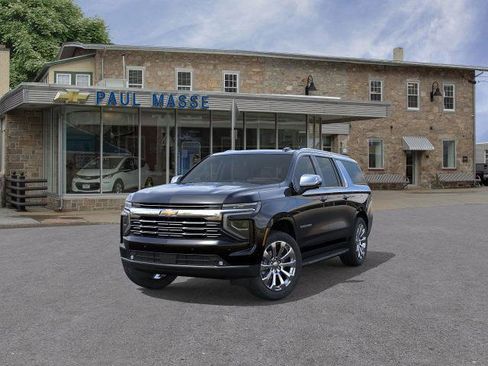 New 2026 Chevrolet Suburban Premier image 8