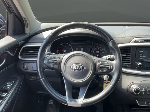 Used 2016 Kia Sorento AWD w/ LX Convenience Package image 20
