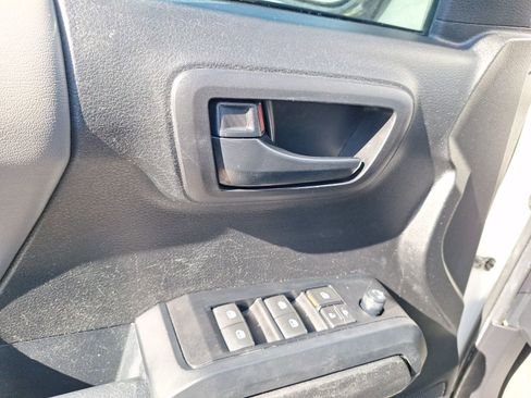 Used 2022 Toyota Tacoma SR image 15