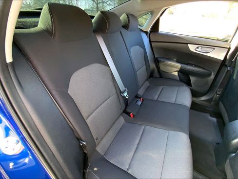 Used 2024 Kia Forte LXS image 18