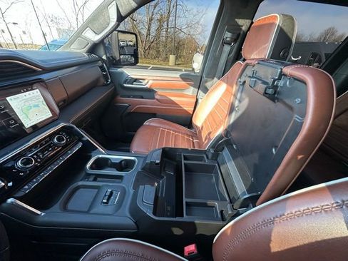 Used 2024 GMC Sierra 2500 Denali Ultimate image 28
