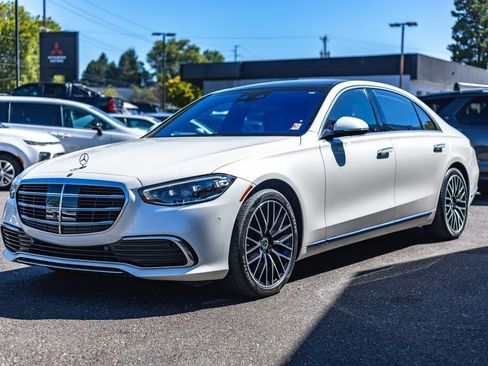 Used 2022 Mercedes-Benz S 580 4MATIC Sedan image 4