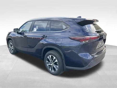 New 2026 Toyota Highlander XLE AWD/4WD image 3