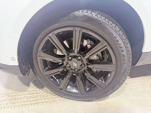 Used 2022 Land Rover Range Rover Sport HSE Silver Edition image 2