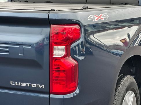 Used 2022 Chevrolet Silverado 1500 Custom image 24