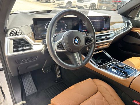 Used 2025 BMW X5 sDrive40i w/ M Sport Package RWD image 23