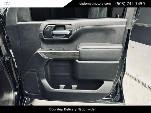 Used 2021 Chevrolet Silverado 1500 LTZ AWD/4WD image 27