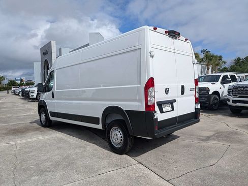 New 2026 RAM ProMaster 2500 w/ Convenience Group FWD image 5