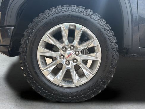 Used 2022 GMC Sierra 1500 SLT w/ SLT Premium Plus Package AWD/4WD image 14