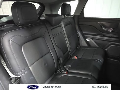 Used 2022 Lincoln Corsair Reserve w/ Equipment Group 201A FWD image 19