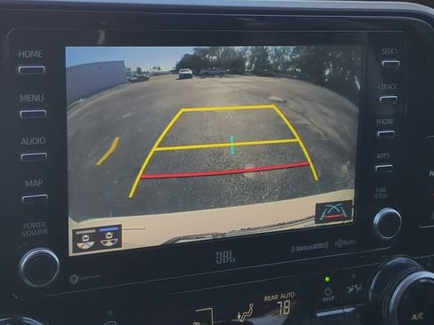 Used 2021 Toyota Highlander Limited image 20