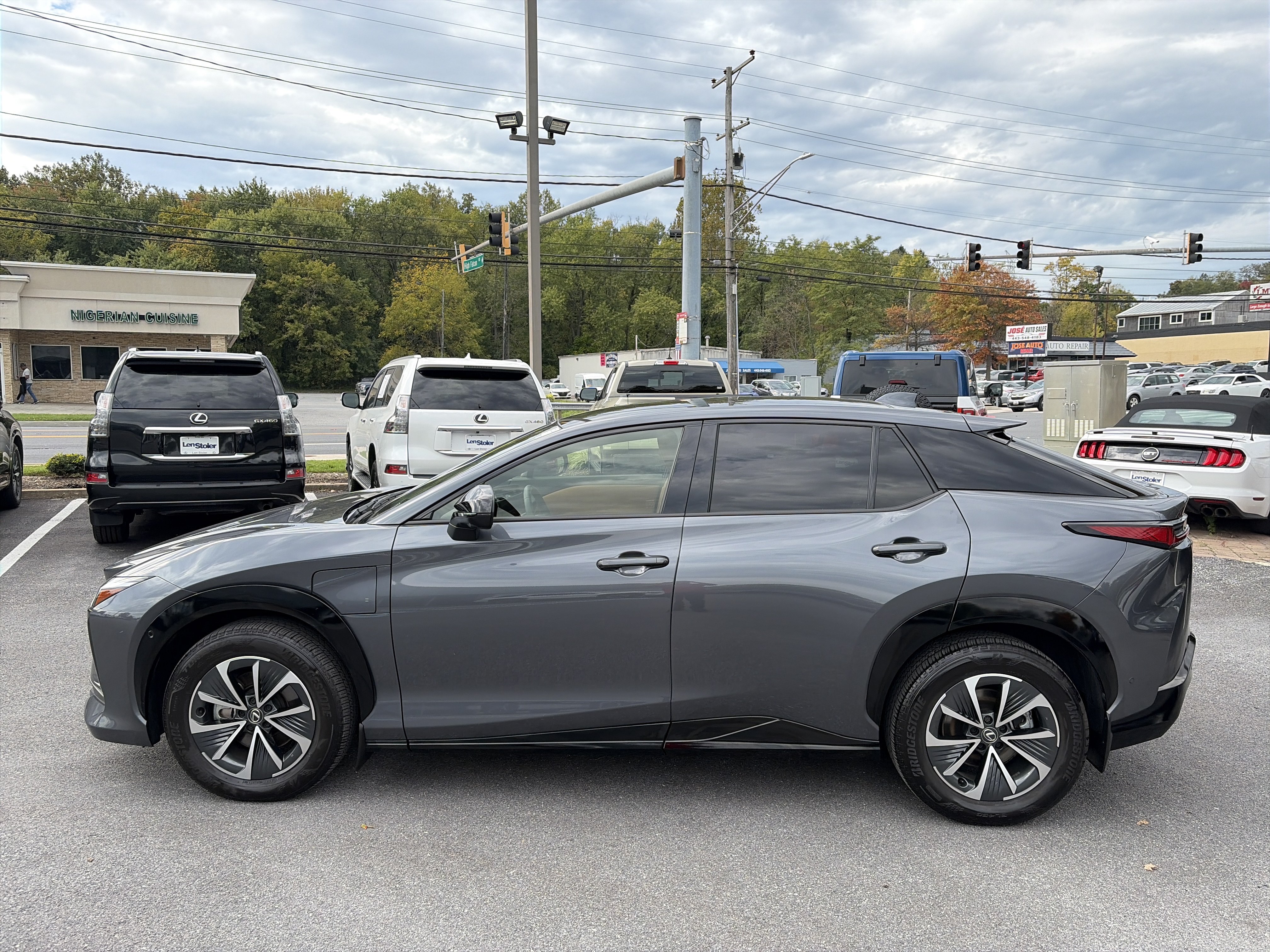Certified 2024 Lexus RZ 450e Premium w/ Technology Package AWD/4WD image 2