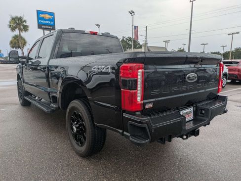Used 2025 Ford F250 Lariat w/ Black Appearance Package AWD/4WD image 5