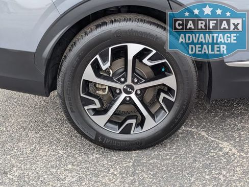 Used 2023 Kia Sportage EX FWD image 3