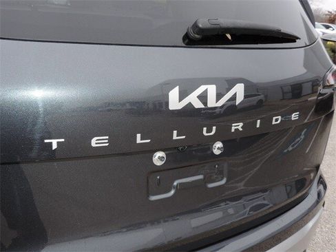 Used 2023 Kia Telluride SX image 9