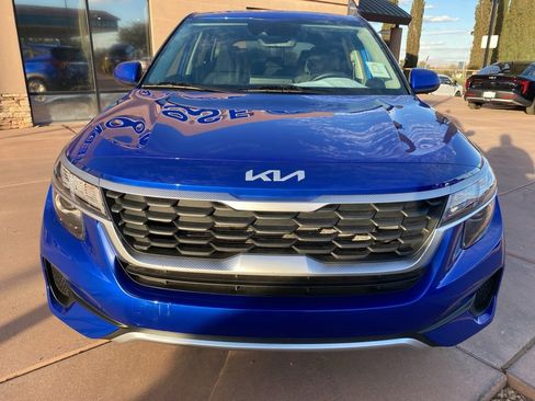 Certified 2022 Kia Seltos LX image 13