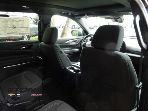 New 2026 Chevrolet Traverse LT w/ Sun and Wheel Package image 22