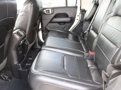 Used 2023 Jeep Wrangler Unlimited Sahara w/ Cold Weather Group AWD/4WD image 45