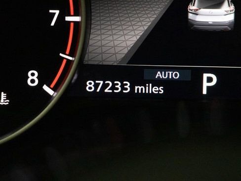 Used 2023 Nissan Rogue SL w/ SL Premium Package image 32