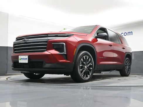 New 2026 Chevrolet Traverse LT w/ Sun and Wheel Package image 6