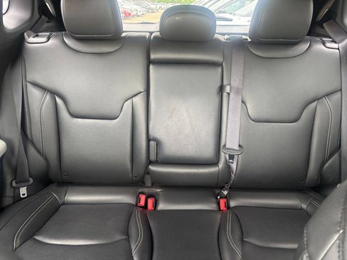 Used 2025 Jeep Compass Limited AWD/4WD image 39