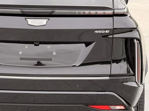 New 2026 Cadillac Lyriq Luxury RWD image 5