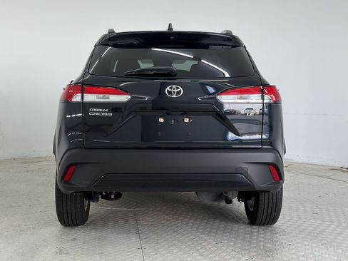 Used 2025 Toyota Corolla Cross LE FWD image 10