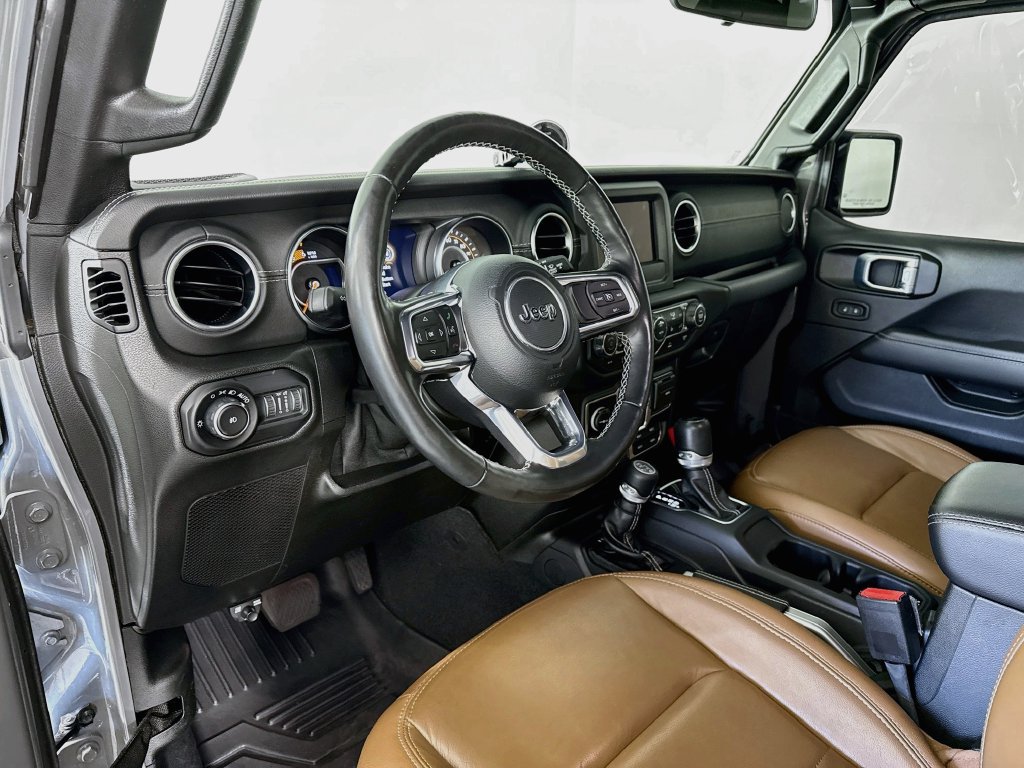 Used 2021 Jeep Wrangler Unlimited Sahara w/ Cold Weather Group AWD/4WD image 4