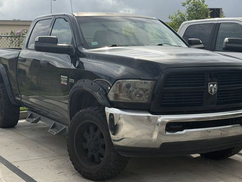 Used 2012 RAM 2500 ST w/ Chrome Appearance Group AWD/4WD image 13