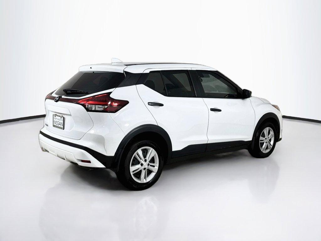 Used 2024 Nissan Kicks S FWD image 8