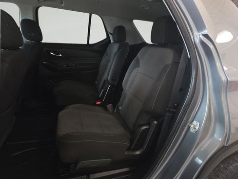Used 2020 Chevrolet Traverse LT FWD image 23