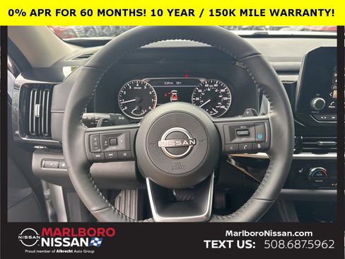 New 2025 Nissan Pathfinder SV w/ SV Premium Package image 33