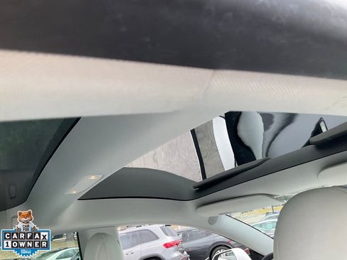Used 2022 Tesla Model 3 Standard Range RWD image 57