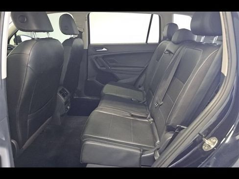 Used 2020 Volkswagen Tiguan SEL AWD/4WD image 6