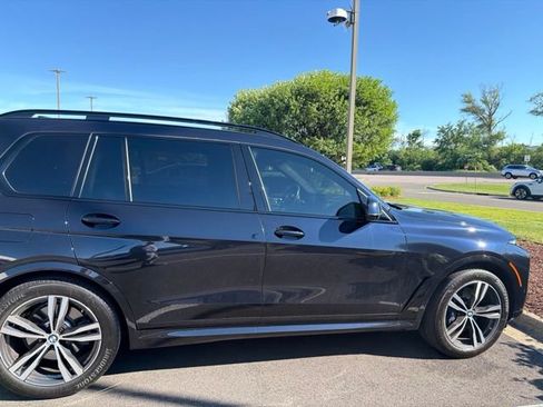 Certified 2025 BMW X7 xDrive40i w/ M Sport Package AWD/4WD image 4