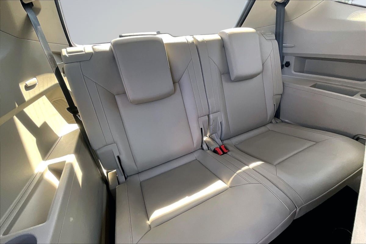 Used 2018 Volkswagen Atlas SE FWD image 28