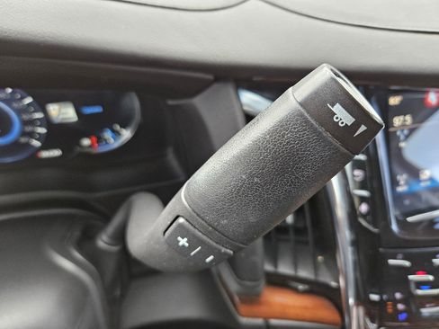 Used 2016 Cadillac Escalade 2WD image 45