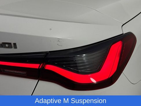 Used 2024 BMW M440i Convertible w/ Premium Package image 35