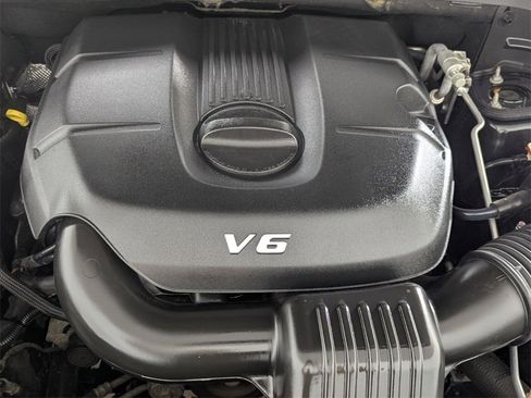 Used 2015 Jeep Grand Cherokee Laredo image 10