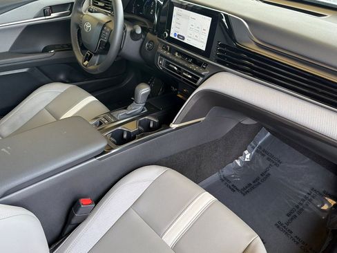 Certified 2025 Toyota Camry SE image 19