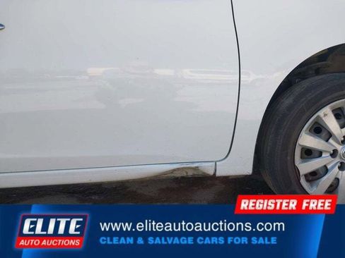 Used 2017 Nissan Sentra S FWD image 11