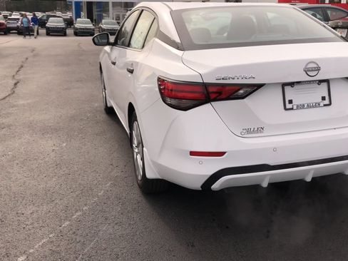 New 2025 Nissan Sentra S image 7