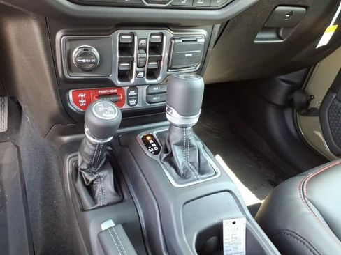 New 2026 Jeep Wrangler Unlimited Rubicon AWD/4WD image 11