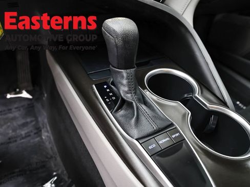 Used 2023 Toyota Camry LE image 12