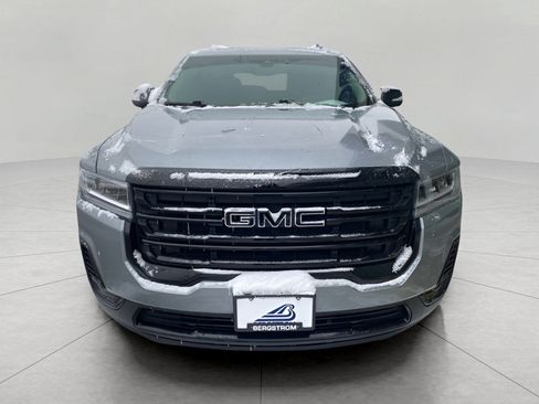 Used 2023 GMC Acadia SLE w/ Driver Convenience Package image 3